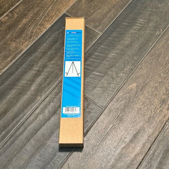 NIB Small 14” Portable Easel - Picture 14 of 16